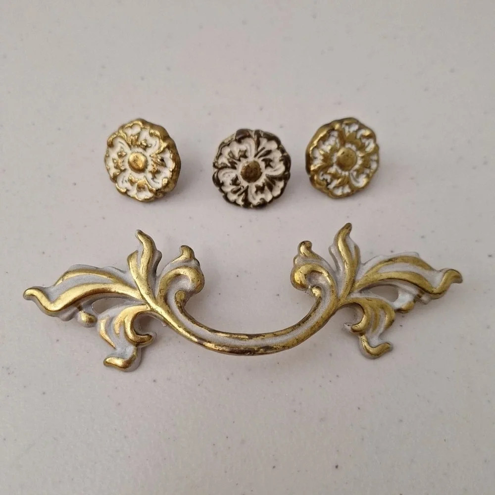 Vintage Antique MCM Ornate Solid Brass Drawer Pulls Door Handles, Set of 3